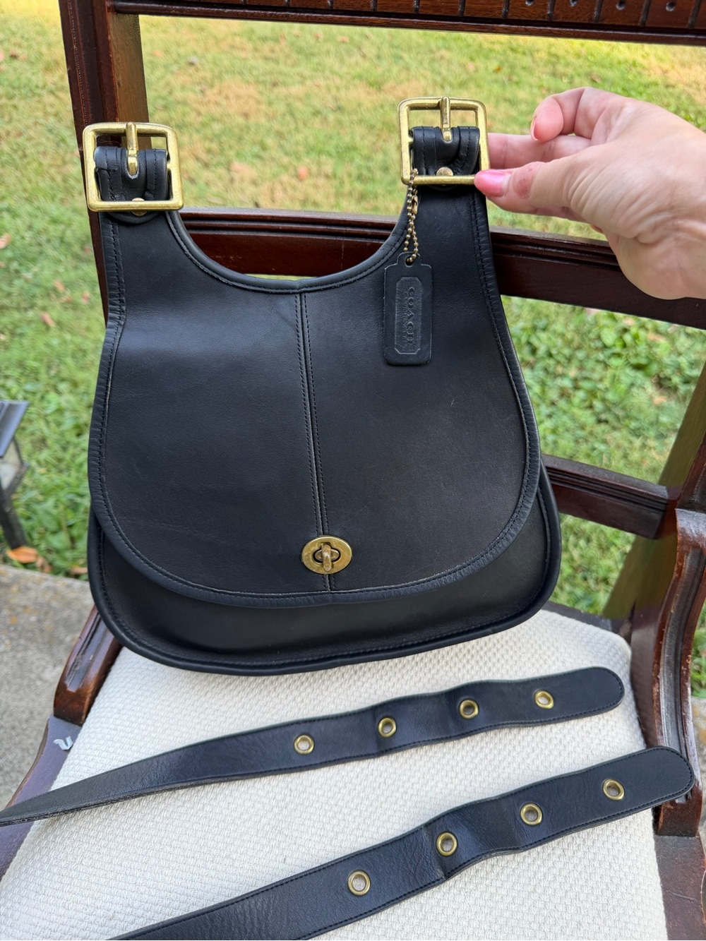 Vintage Coach Crescent 9235